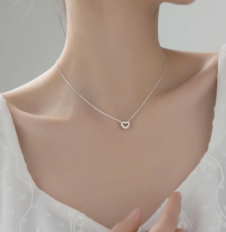 Dainty Heart Necklace