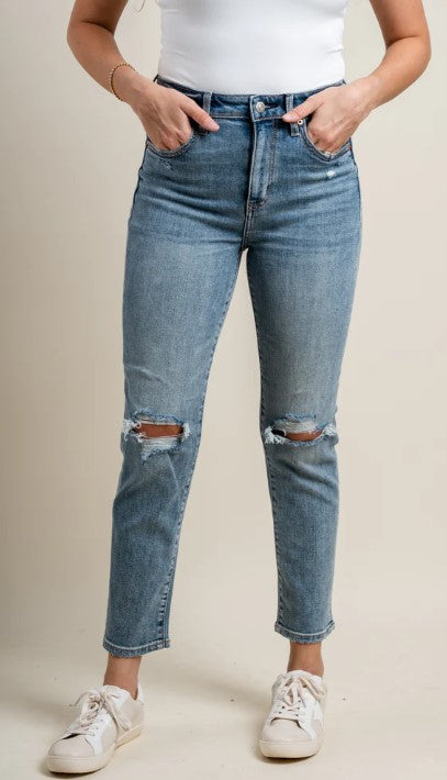 Daily Driver Skinny Straight Jean